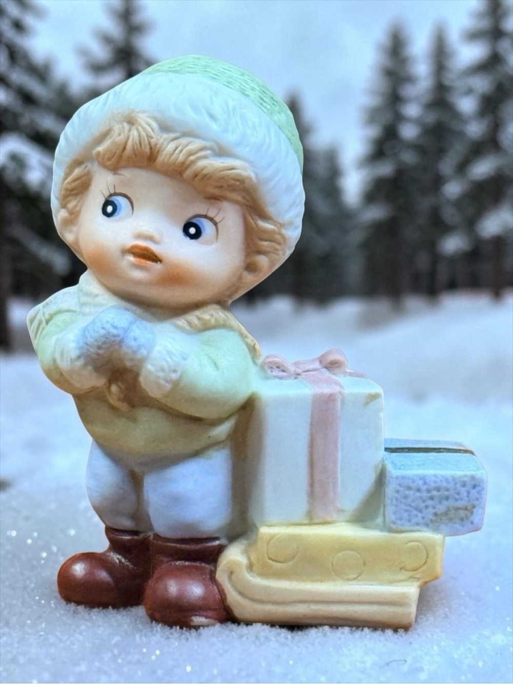 HOMCO Child with Presents on Sled Figurine #5556